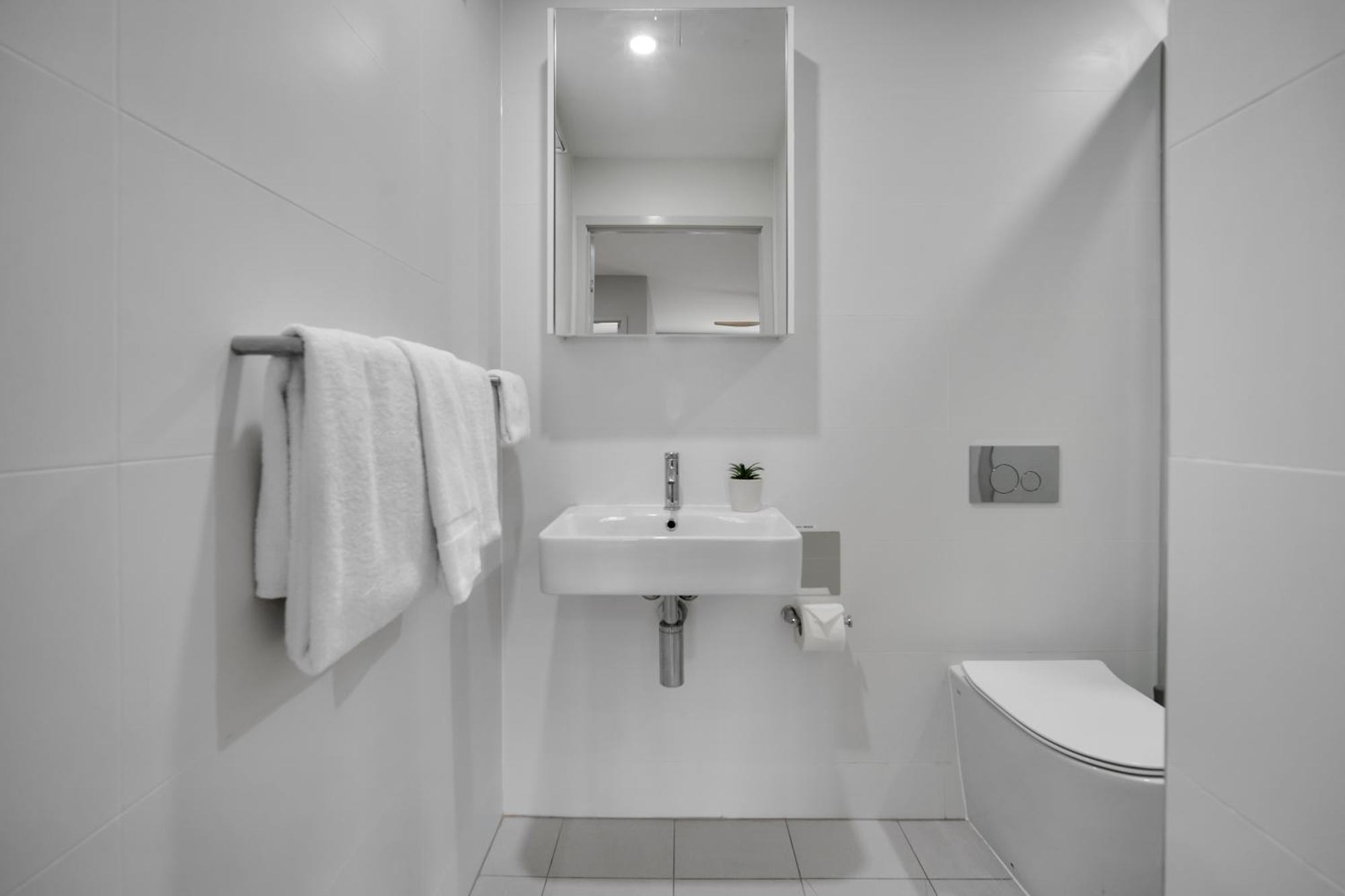 Belmoral Corporate Suites (Adults Only) Townsville Esterno foto