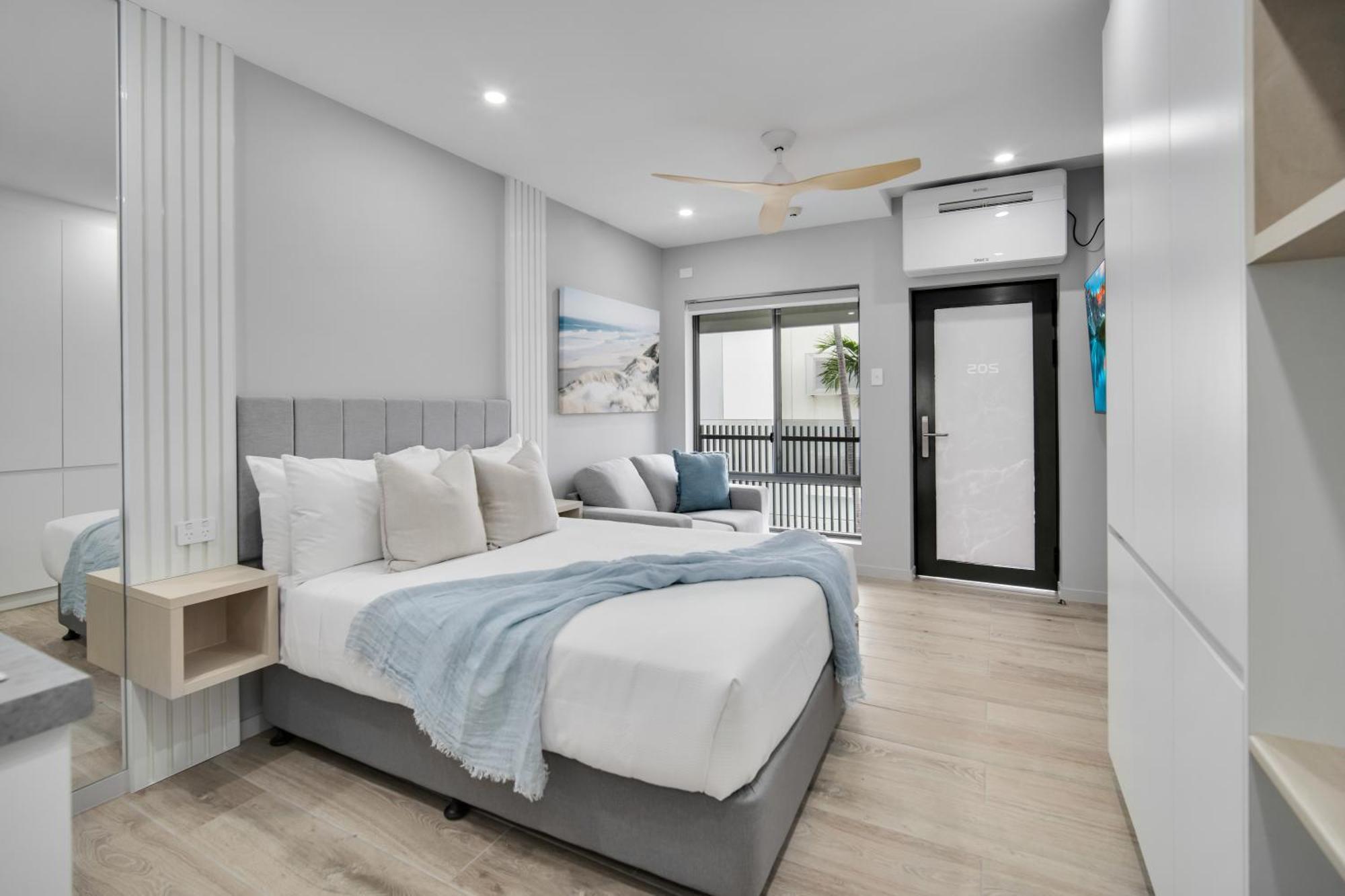 Belmoral Corporate Suites (Adults Only) Townsville Esterno foto